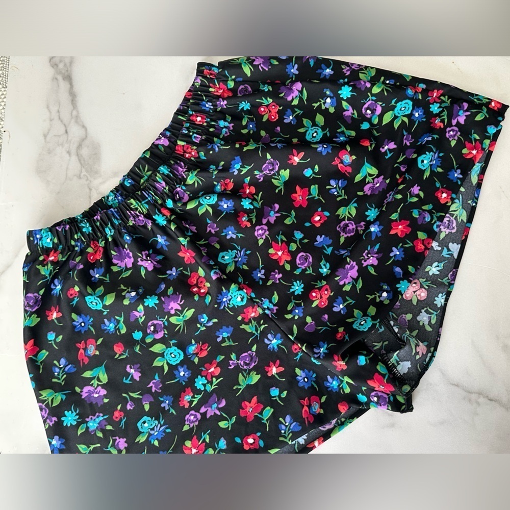Vintage Eddie Bauer elastic band shorts floral black athletic comfy hiking - Picture 2 of 5
